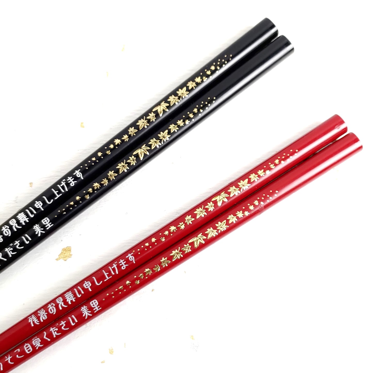 Lovely designed Japanese chopsticks with floating gold leaf black red - SINGLE PAIR