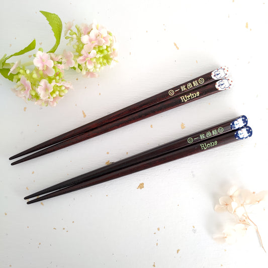 Cute Japanese chopsticks for kids with shy cat blue red - SINGLE PAIR