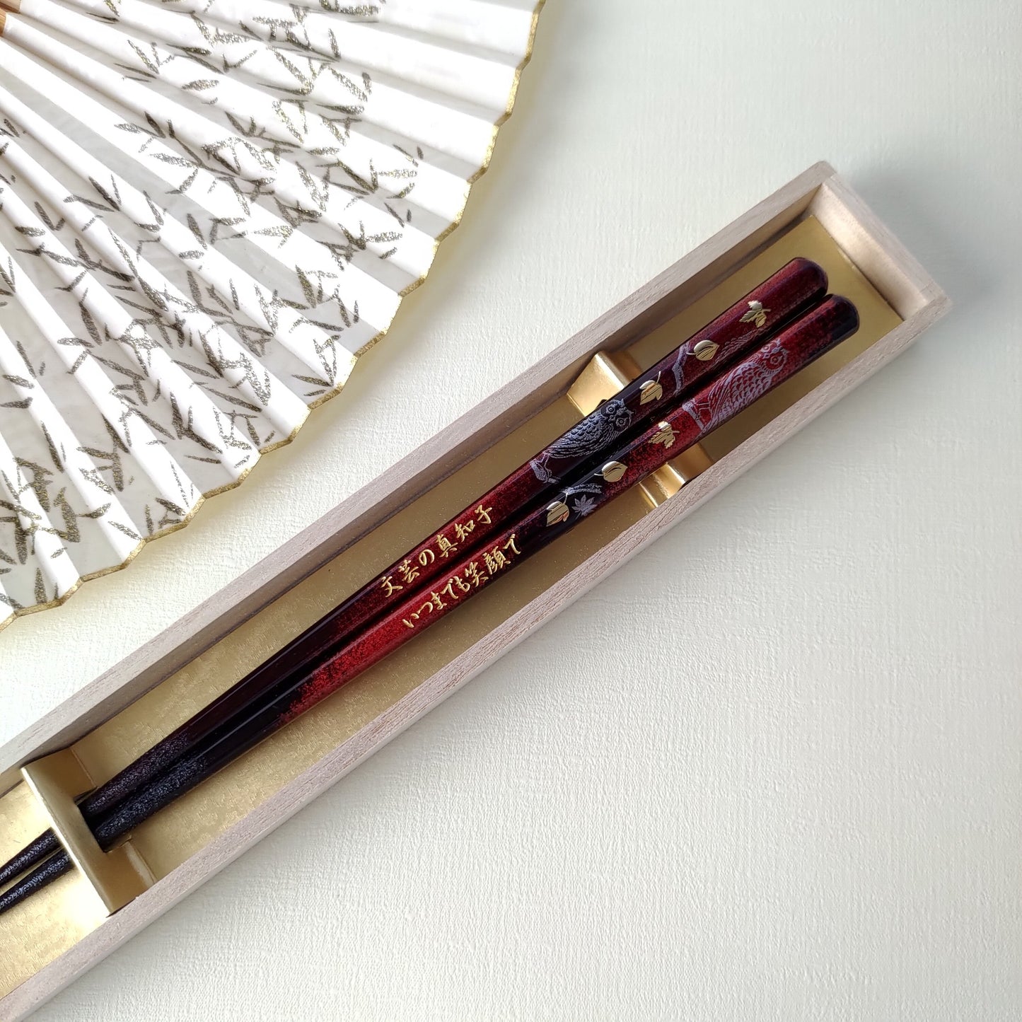 Luxury gold leaves and owls Japanese chopsticks green red - SINGLE PAIR WITH ENGRAVED WOODEN BOX SET
