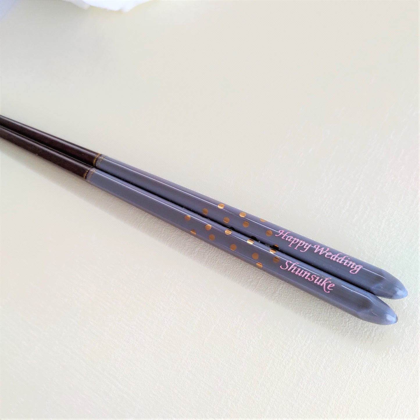Golden spot Japanese chopsticks gray pink - SINGLE PAIR WITH ENGRAVED WOODEN BOX SET