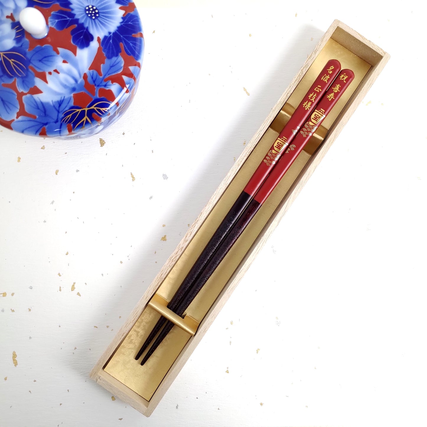 Japanese chopsticks of the lucky sailor back red - SINGLE PAIR WITH ENGRAVED WOODEN BOX SET