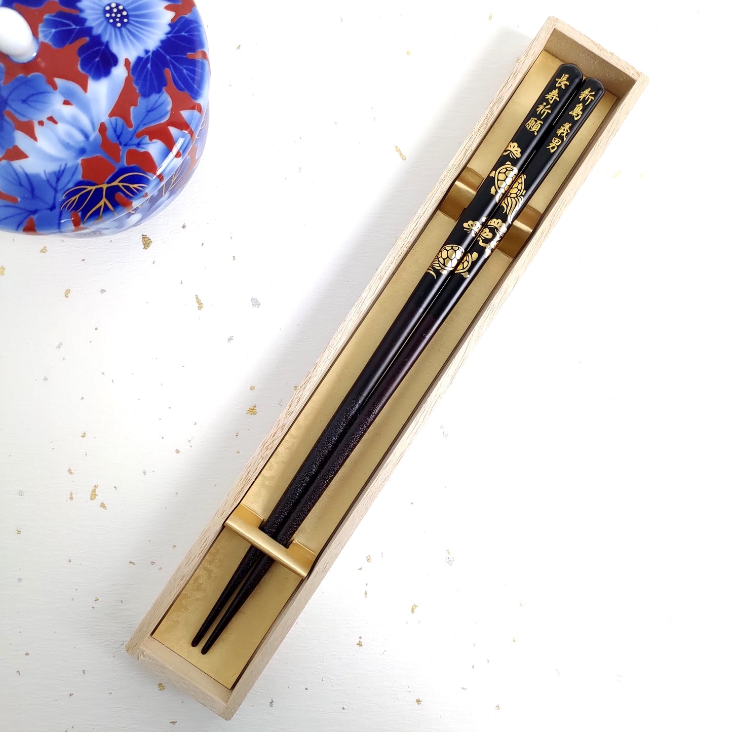 Japanese chopsticks with gold lucky turtle and crane black red - SINGLE PAIR WITH ENGRAVED WOODEN BOX SET