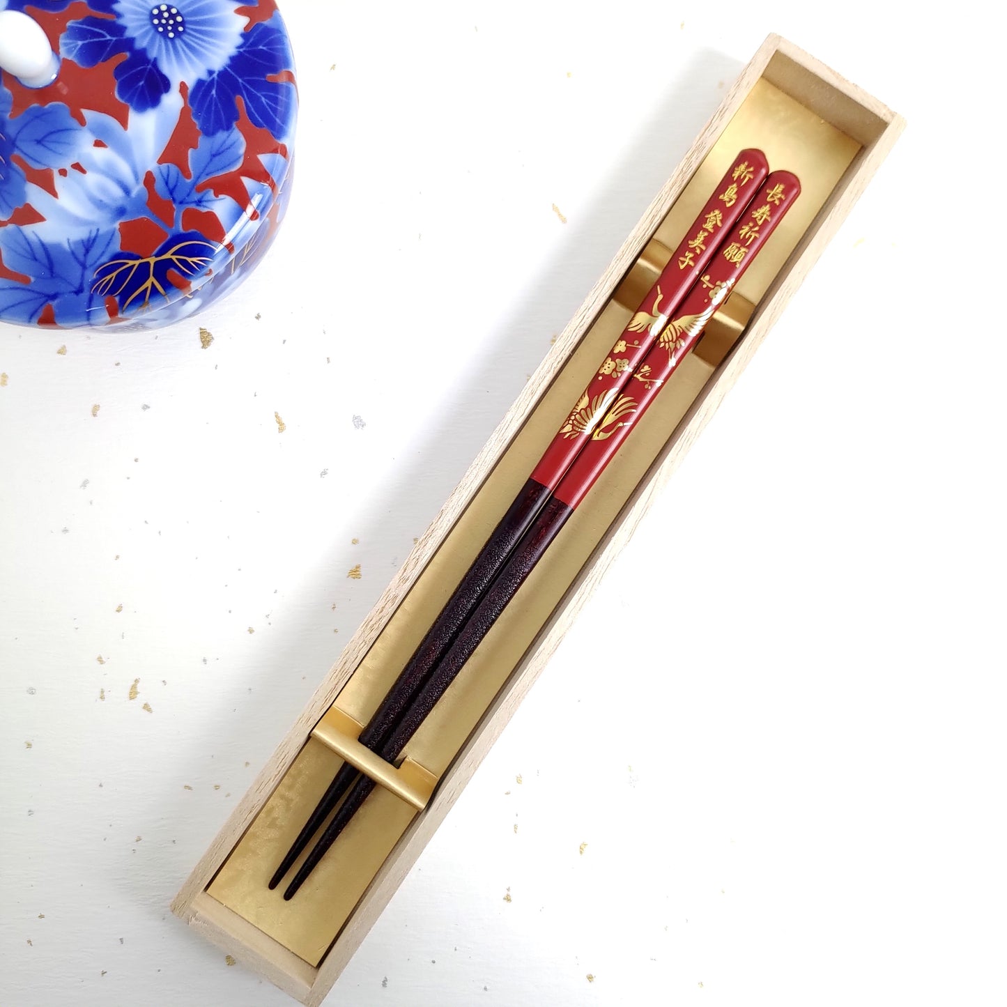 Japanese chopsticks with gold lucky turtle and crane black red - SINGLE PAIR WITH ENGRAVED WOODEN BOX SET