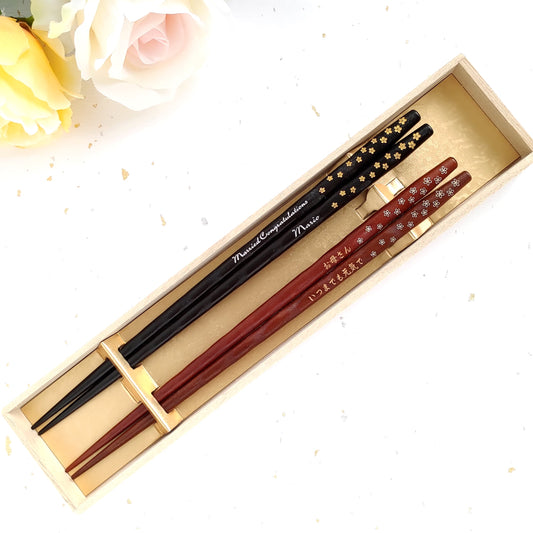 Mahana Japanese chopsticks with engraved small flowers black brown - DOUBLE PAIR WITH ENGRAVED WOODEN BOX SET