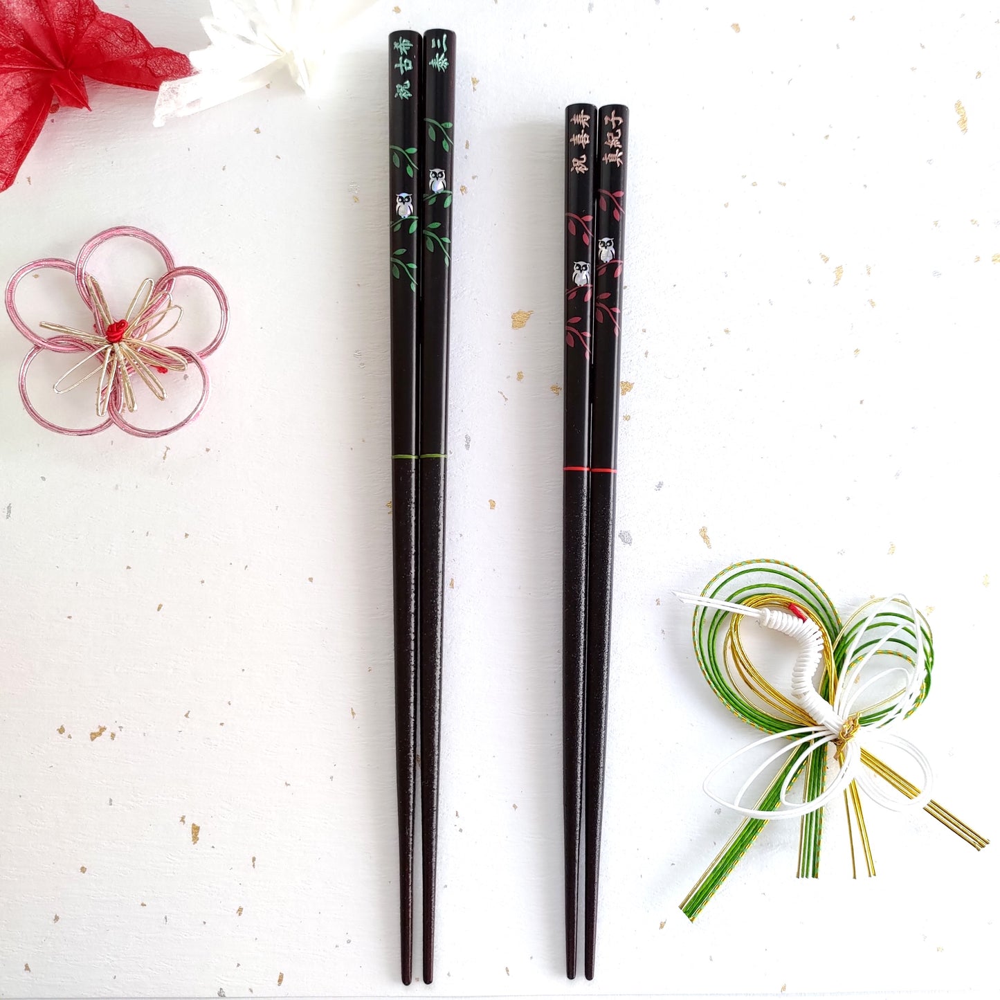 Cute Japanese chopsticks with little shiny owl green red - SINGLE PAIR