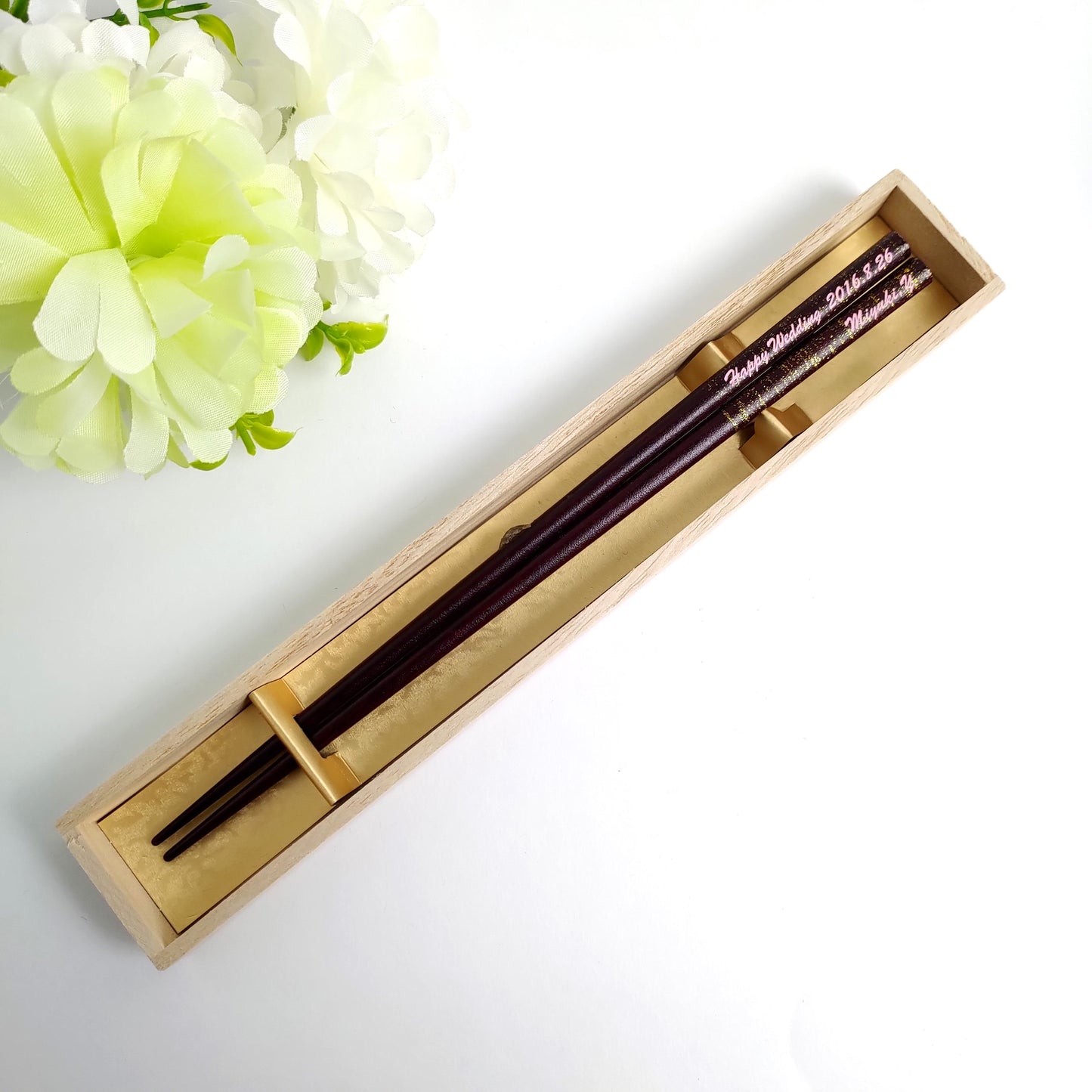 Snow falls Japanese chopsticks black red - SINGLE PAIR WITH ENGRAVED WOODEN BOX SET